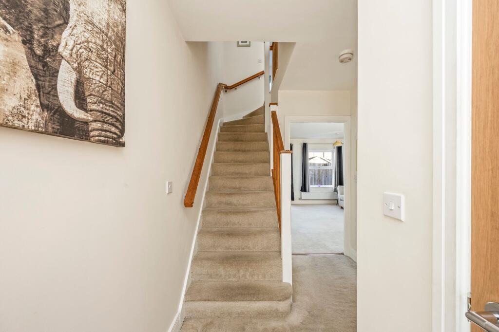 House in Horsham, Andrew's Hill, Billingshurst - View 5