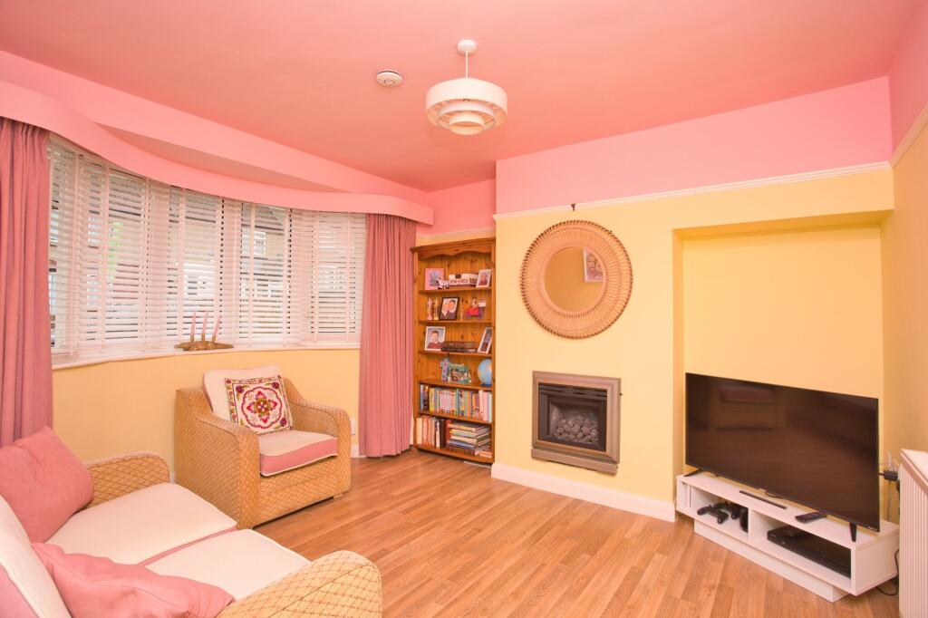 House in Dover, Elms Vale - View 2