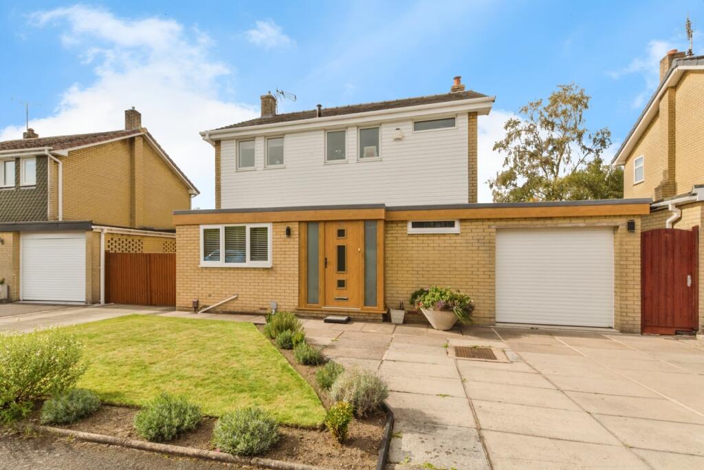 3-bed detached on Ashworth Park, Knutsford, Cheshire, WA16, £680,000