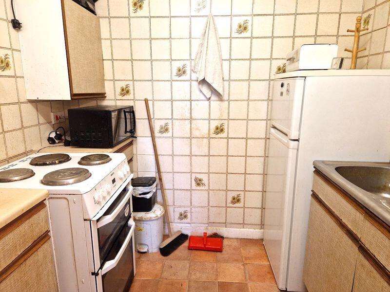 Oakdene Close, Hatch End photo 2