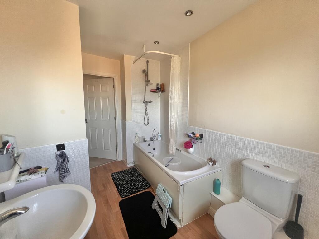 Apartment in Bristol - View 4