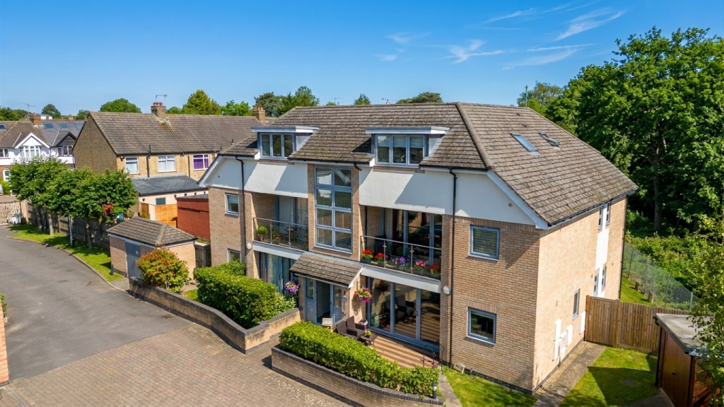 Main image of property: Southam Mews, Croxley Green, Watford, WD3 3FG