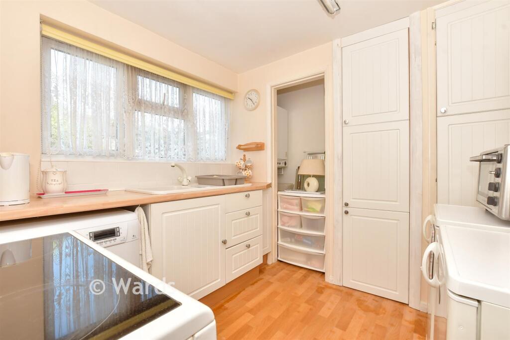 Apartment in Canterbury - View 4
