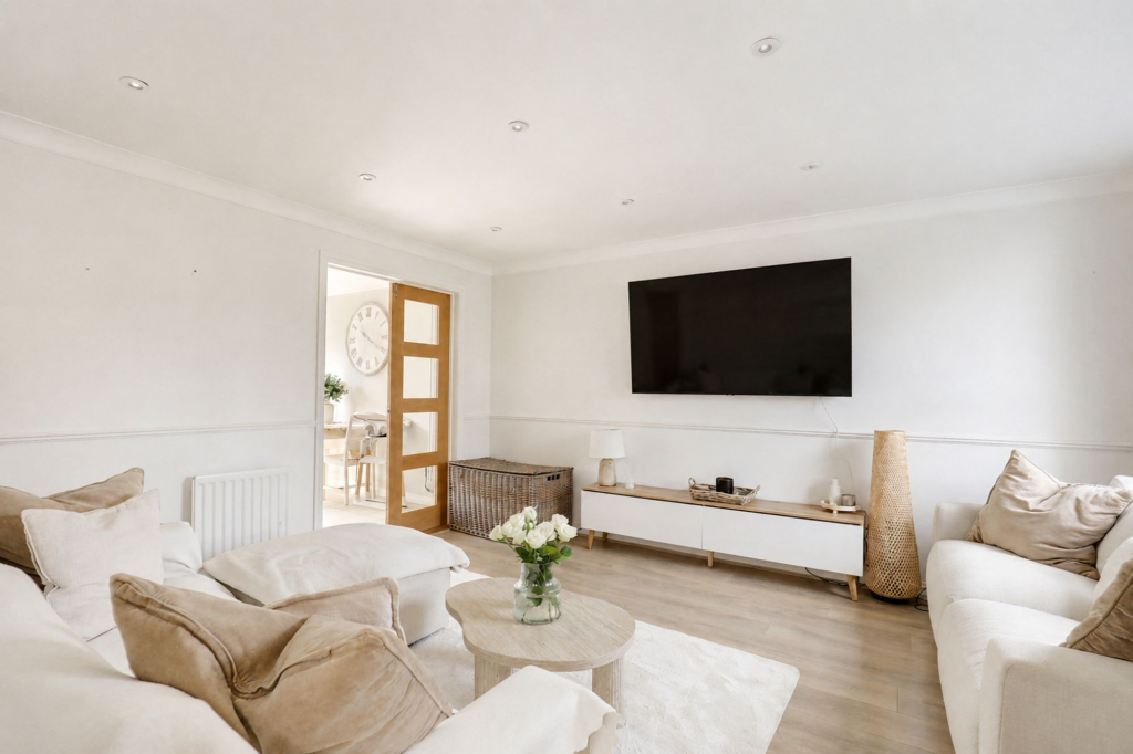 House in Ipswich - View 3