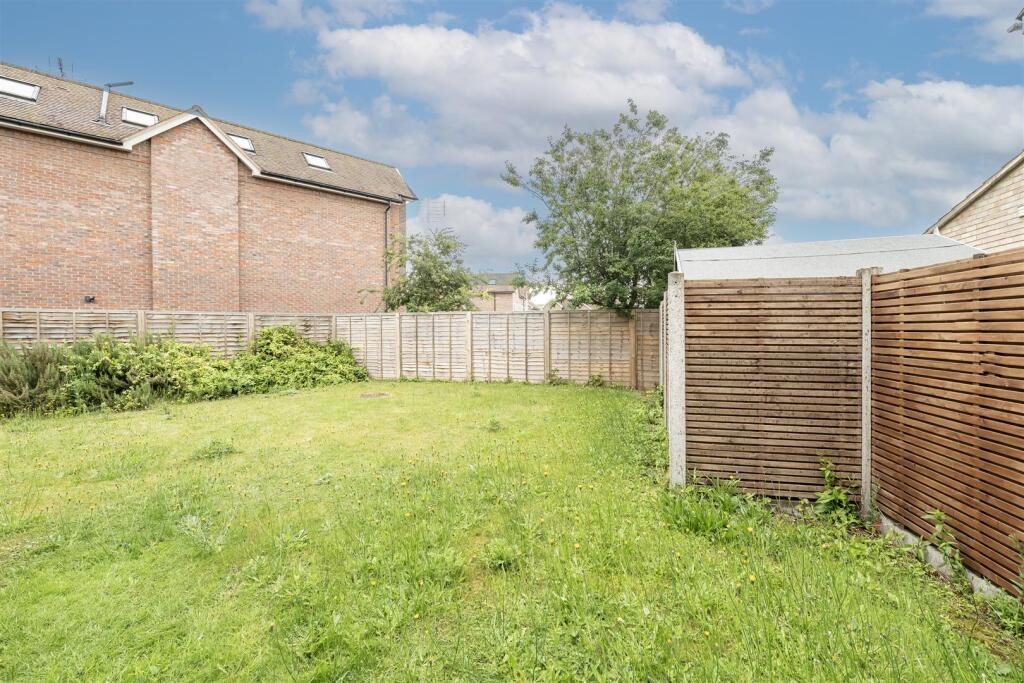 Additional image 11 of Kinsbourne Close, Harpenden