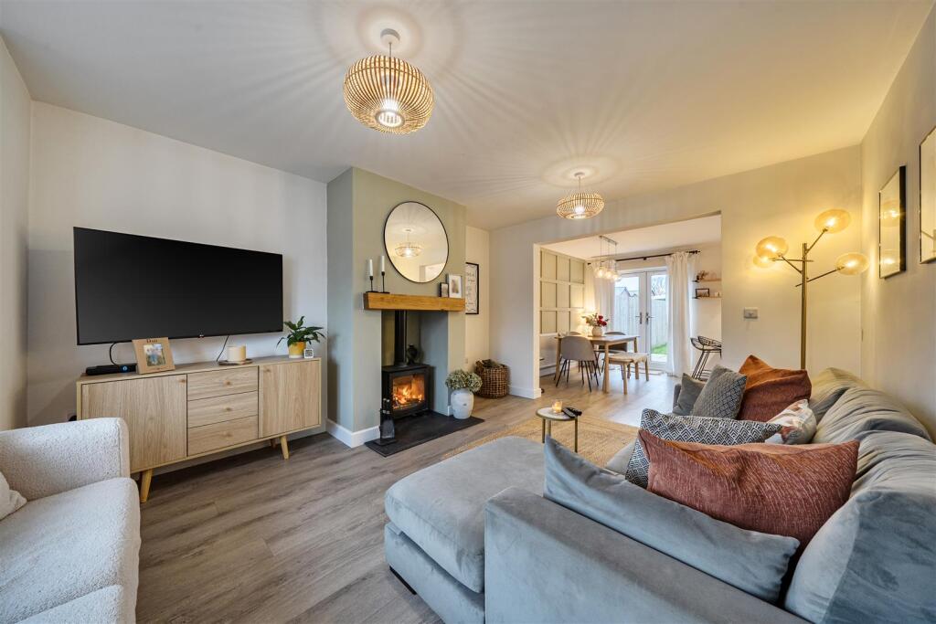 Cygnet Close, Whittington, Oswestry photo 2