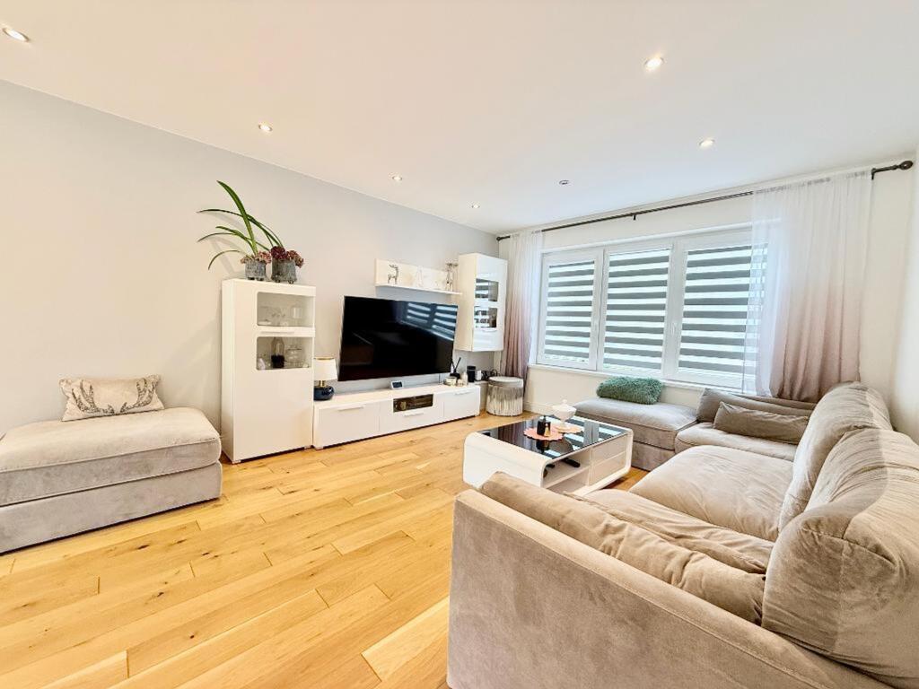 House in Luton, Biscot - View 3