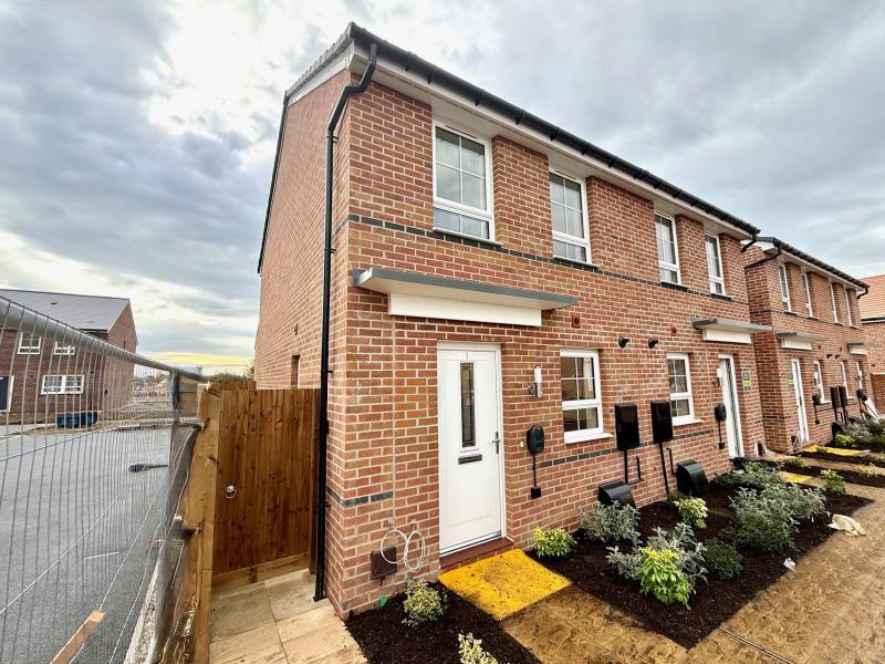 Main image of property: Ilex Drive,Fiddington Fields, Tewkesbury, Gloucestershire