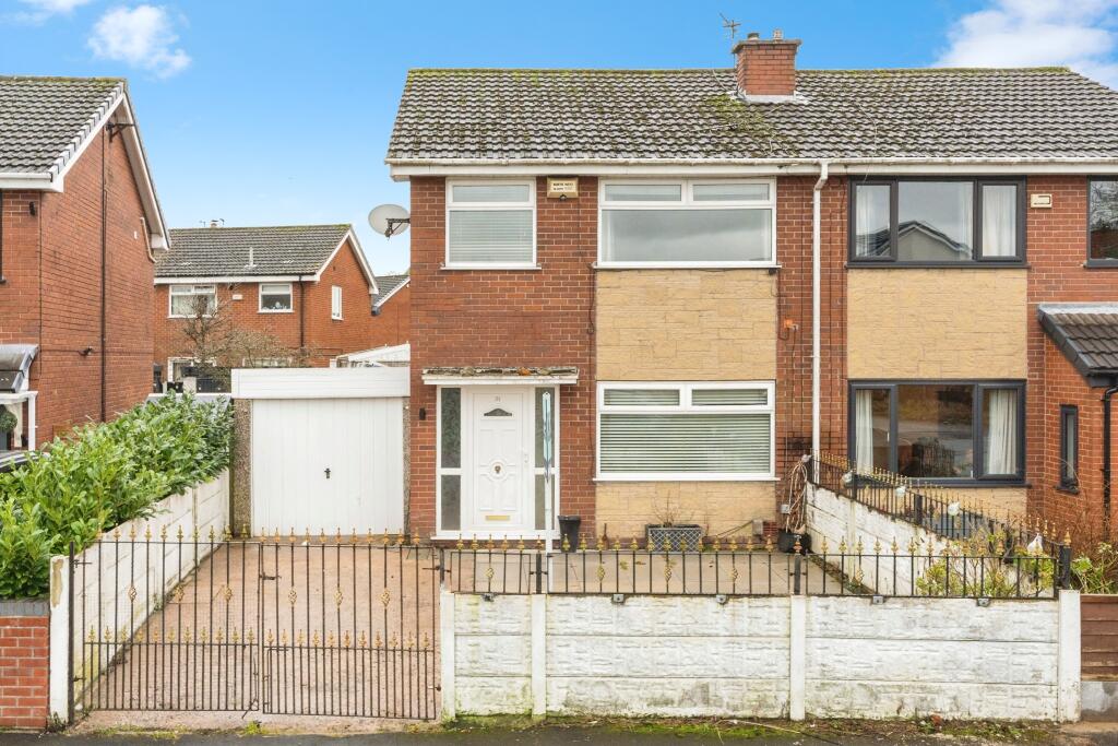 31, Hulme Road, Leigh, WN7 photo 2
