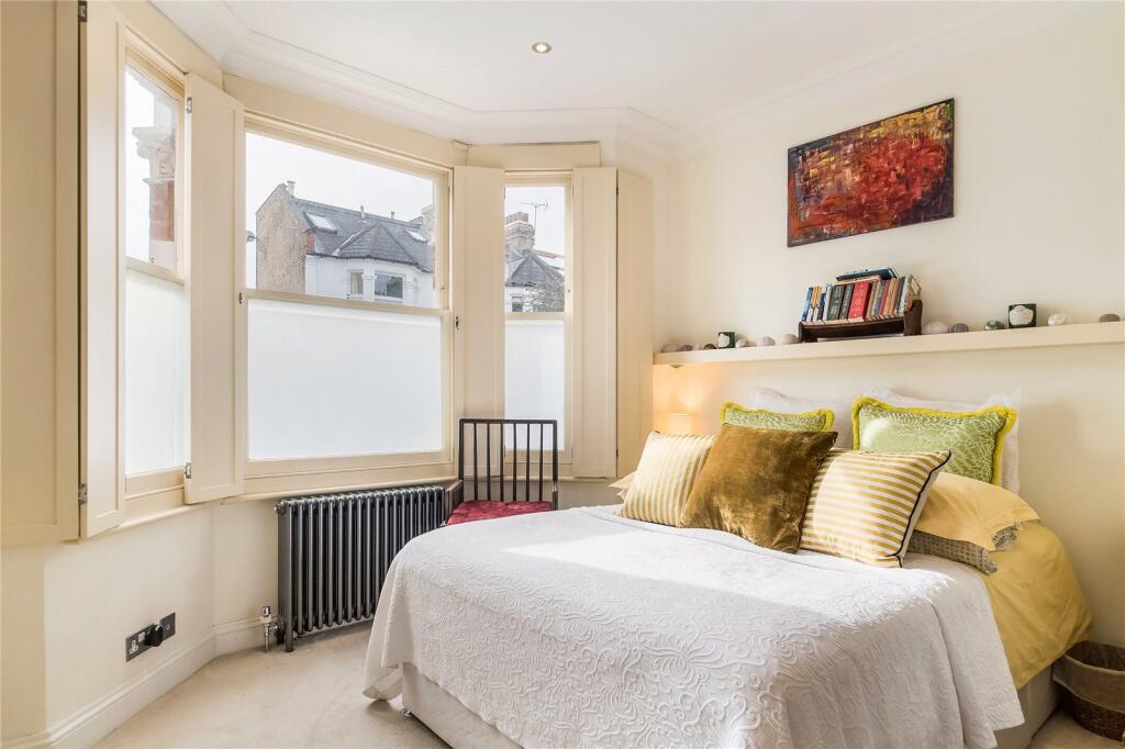 Apartment in London - View 5