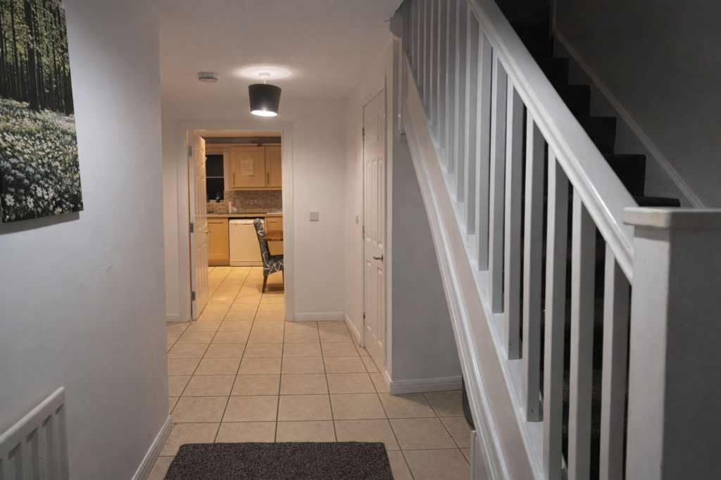 Deneb Drive, Swindon, SN25 photo 5