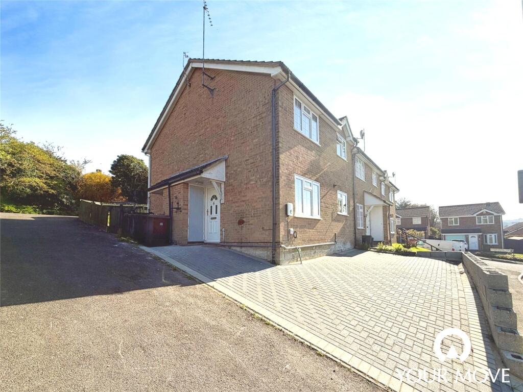 Main image of property: Stonecross Lea, Chatham, Kent, ME5