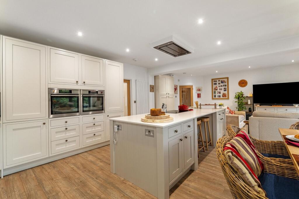 Additional image 17 of Bucknalls Drive, Bricket Wood, AL2