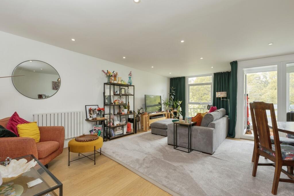Main image of property: Rosehill Walk, Tunbridge Wells, Kent, TN1