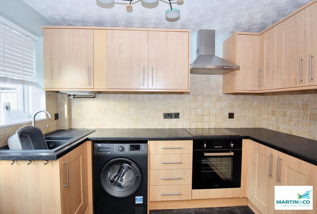 Hogarth Drive, Hinckley photo 4