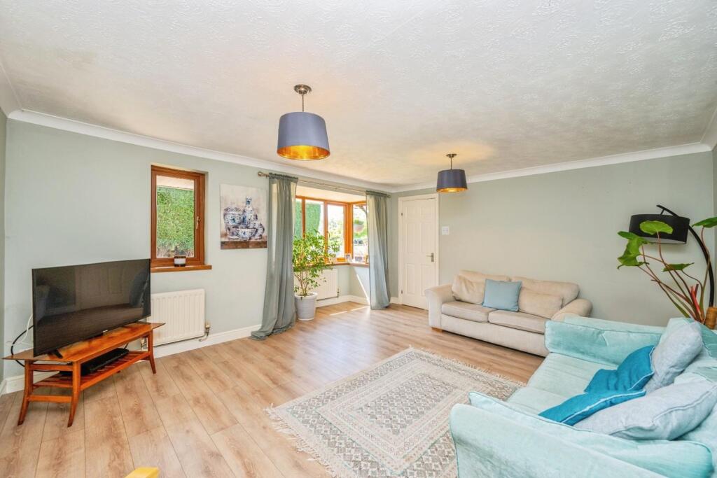 Falcon, Wilnecote, Tamworth - View 5