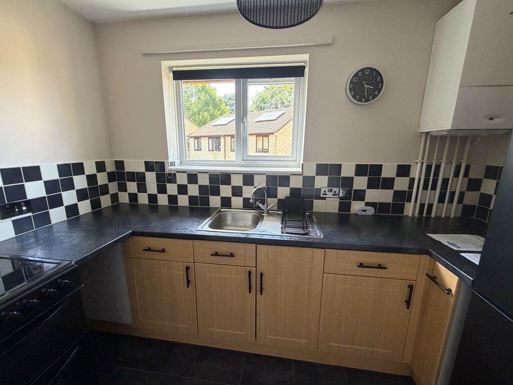 Apartment in Midsomer Norton, Bath and North East Somerset - View 2