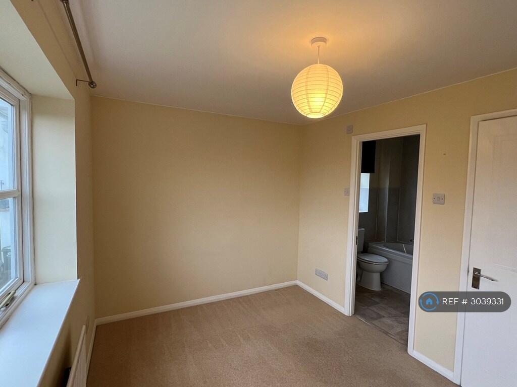 House in Guildford - More