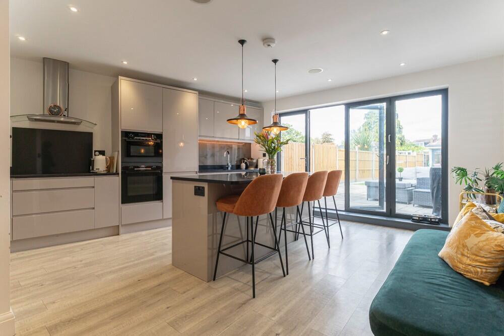 House in Spelthorne, Stanwell Moor - View 2