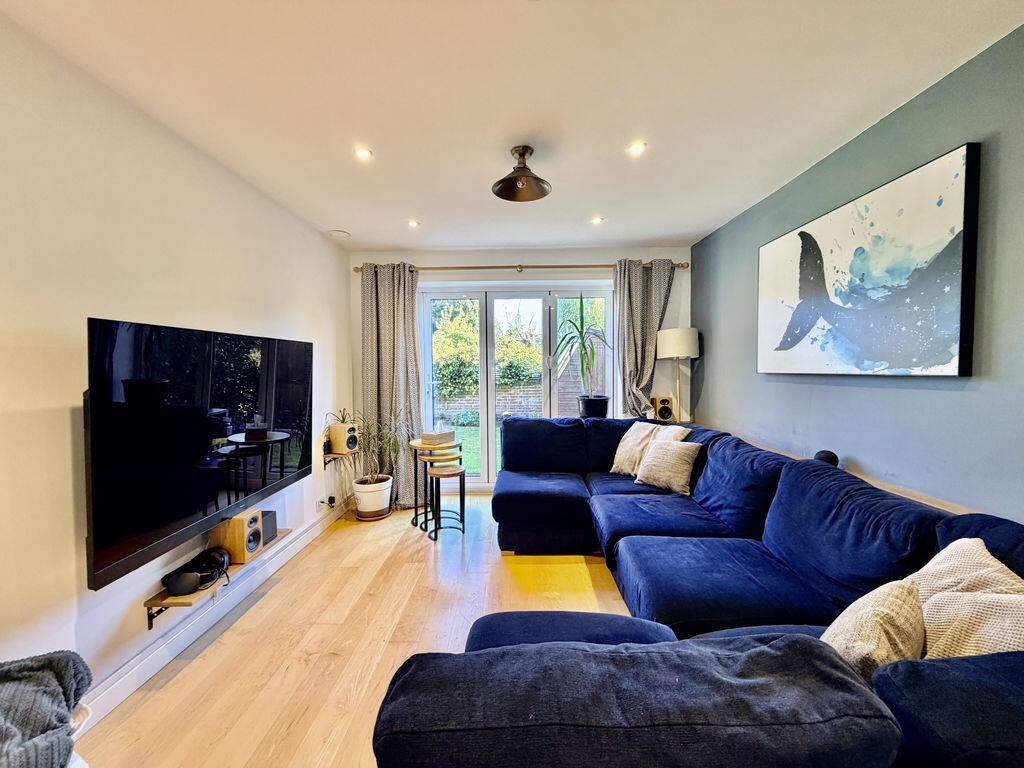 House in High Wycombe, Knave's Beech Business Park, Wooburn - View 5