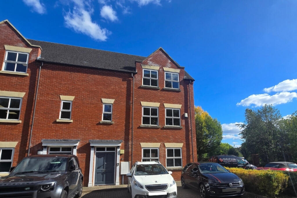 Additional image 4 of William James Way, Henley-in-arden, B95