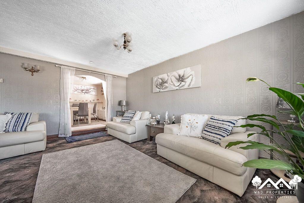 Main Drive, Halsnead Park, Prescot, L35 photo 2