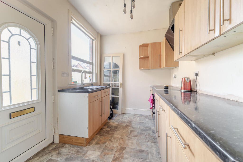 House in Mansfield, Warsop - View 5
