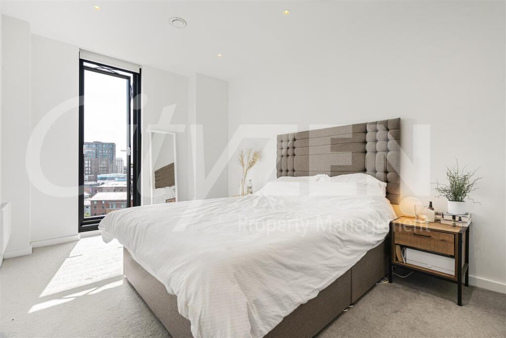 Apartment in Manchester - View 4