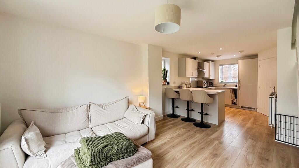 House in Warminster, Wiltshire - More