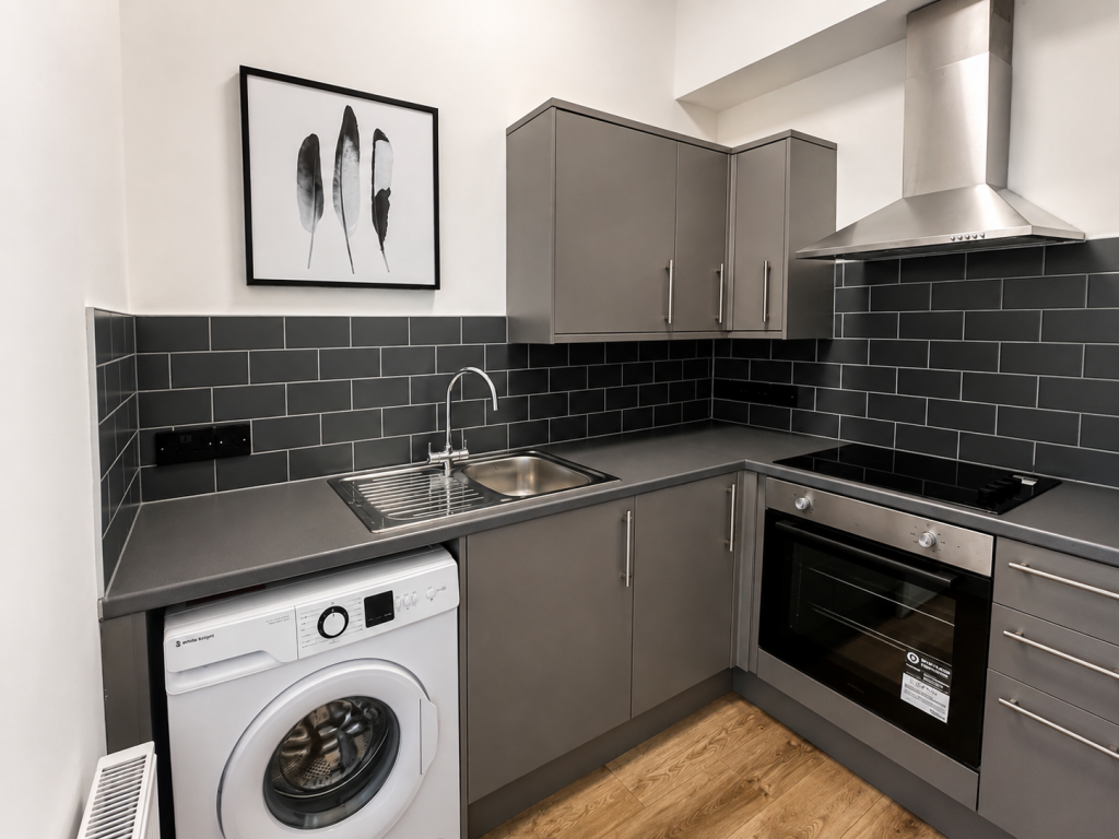 Apartment in Newport - View 2