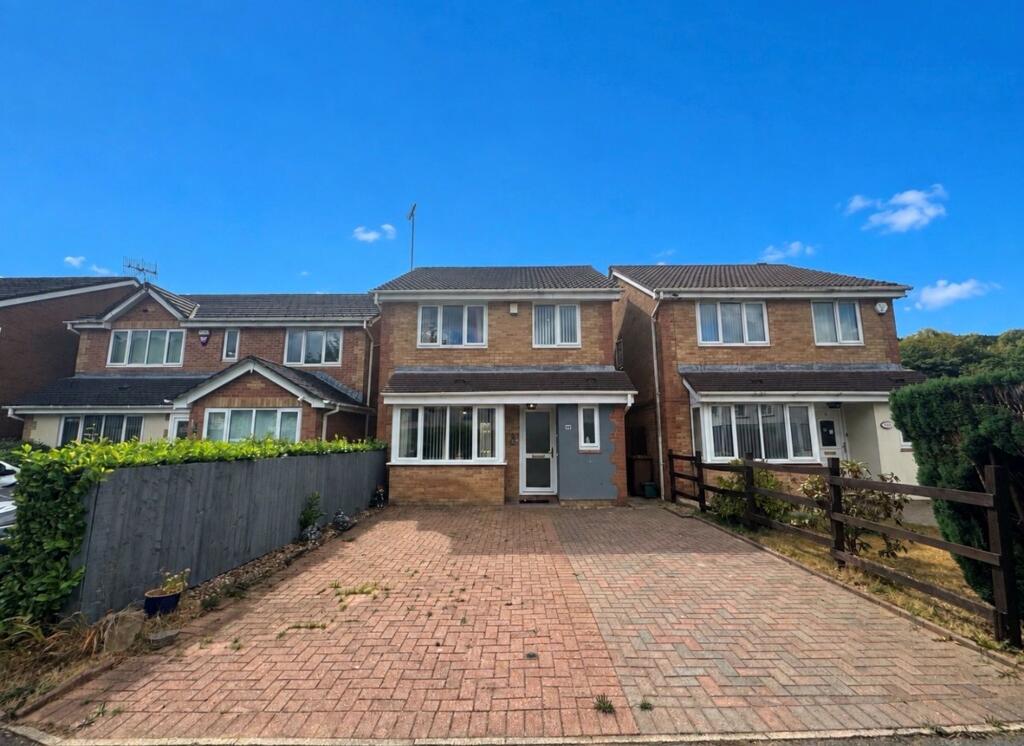 Main image of property: Maple Gardens, Risca, NP11
