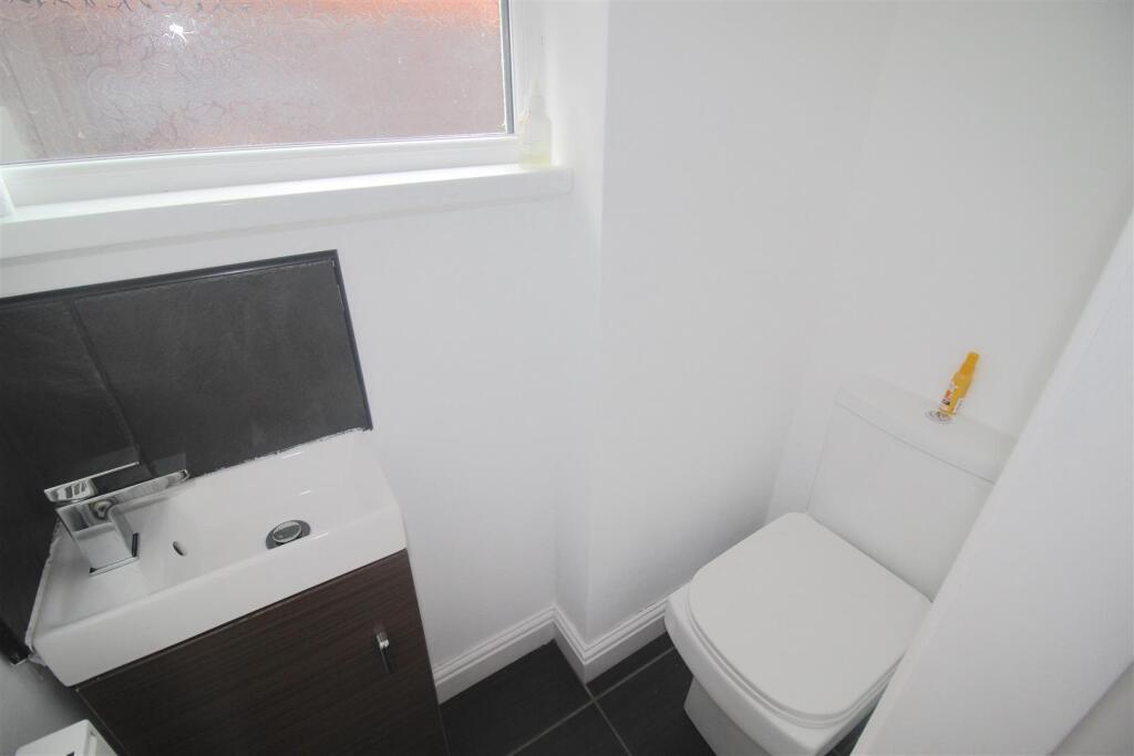 House in Birmingham, Lyndon Green - View 5