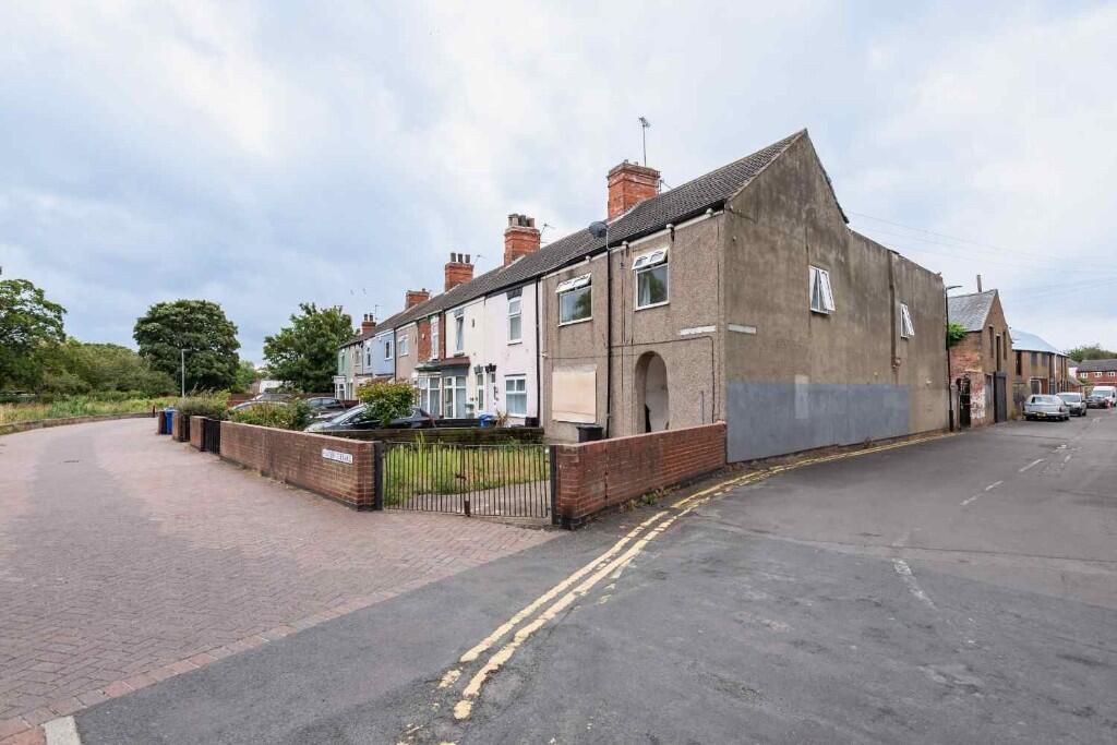 Apartment in Grimsby, West Marsh - View 2