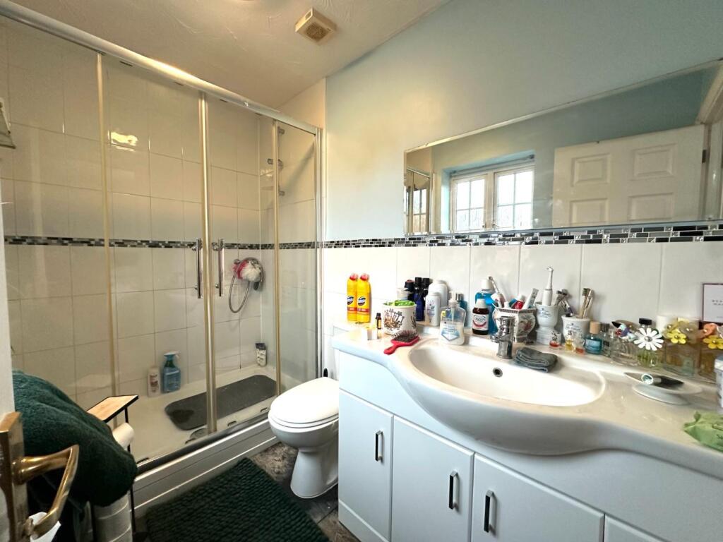 Gallery Close, Southfields, Northampton NN3 - More