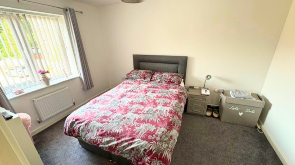 House in Lancaster - View 5
