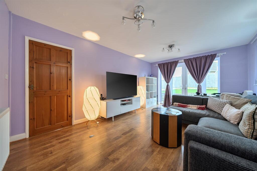 Ashford Drive, Pontesbury, Shrewsbury photo 4