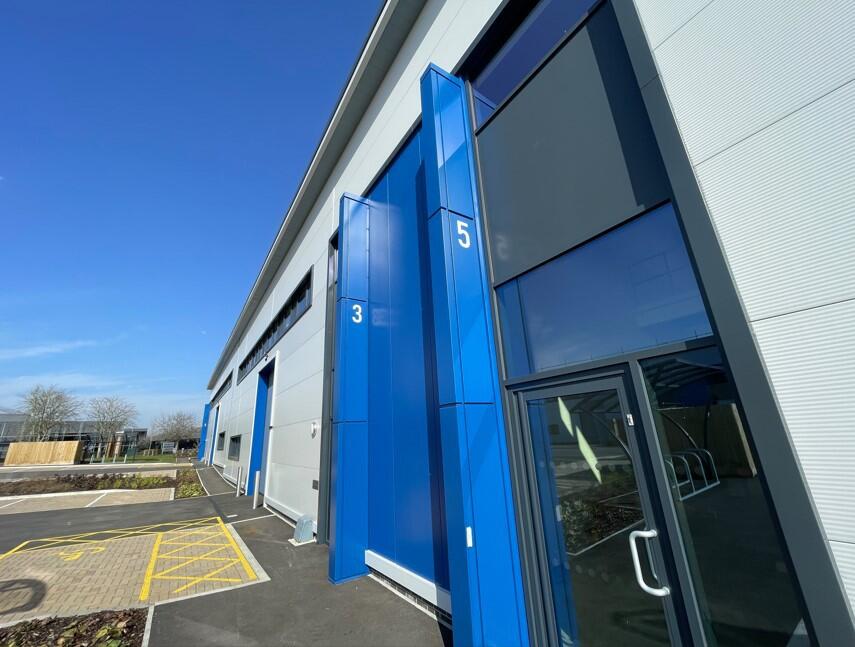 Photo 5