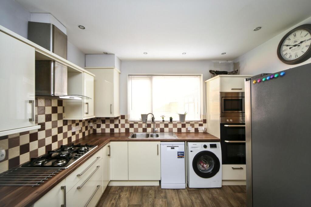 Burns Close, Wigan, WN3 photo 3