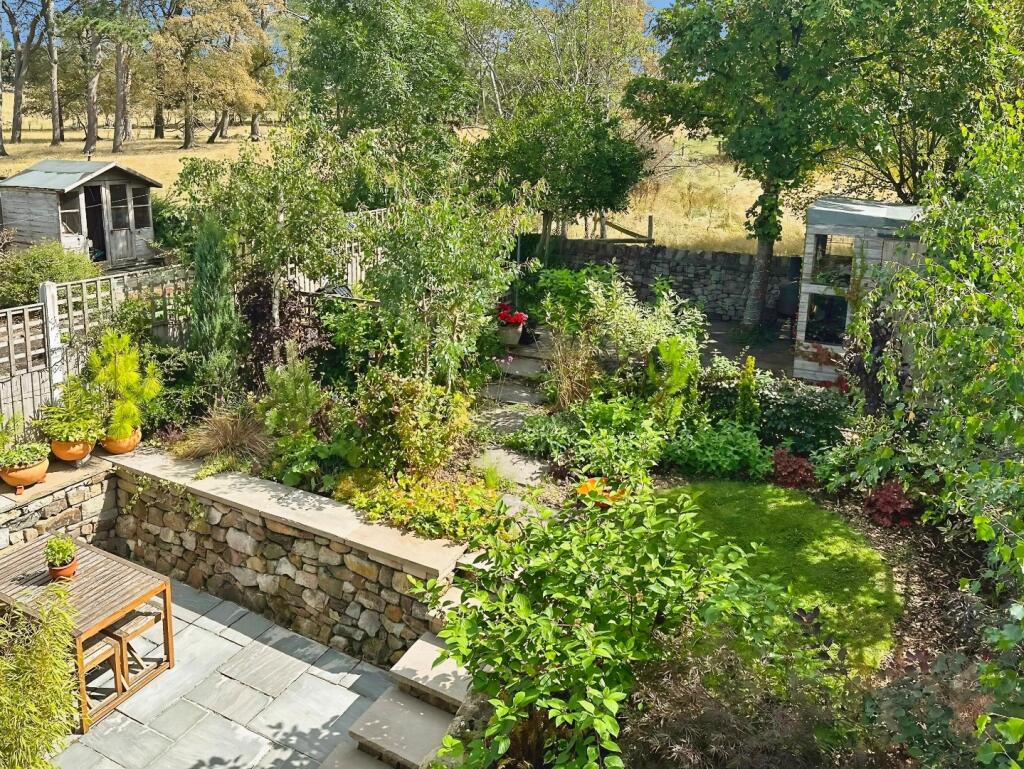 House in Staffordshire Moorlands, Leek - View 4