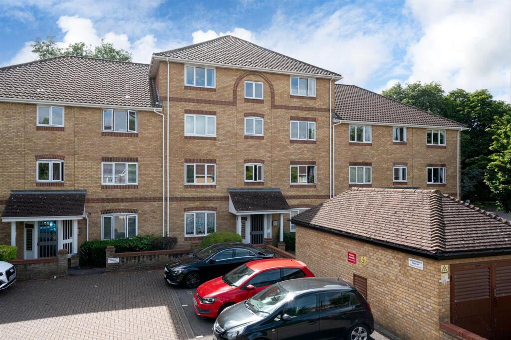 Main image of property: Swan Mead, Hemel Hempstead, HP3