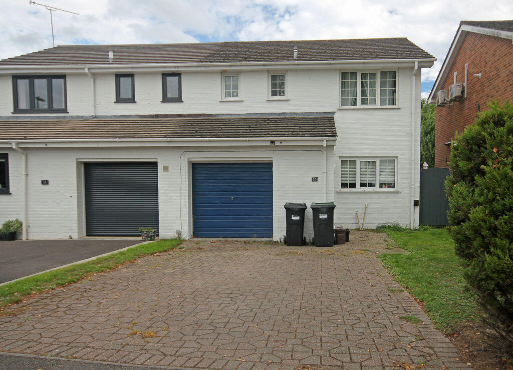 3-bed house on Mulberry Gardens, Fordingbridge, £360,000