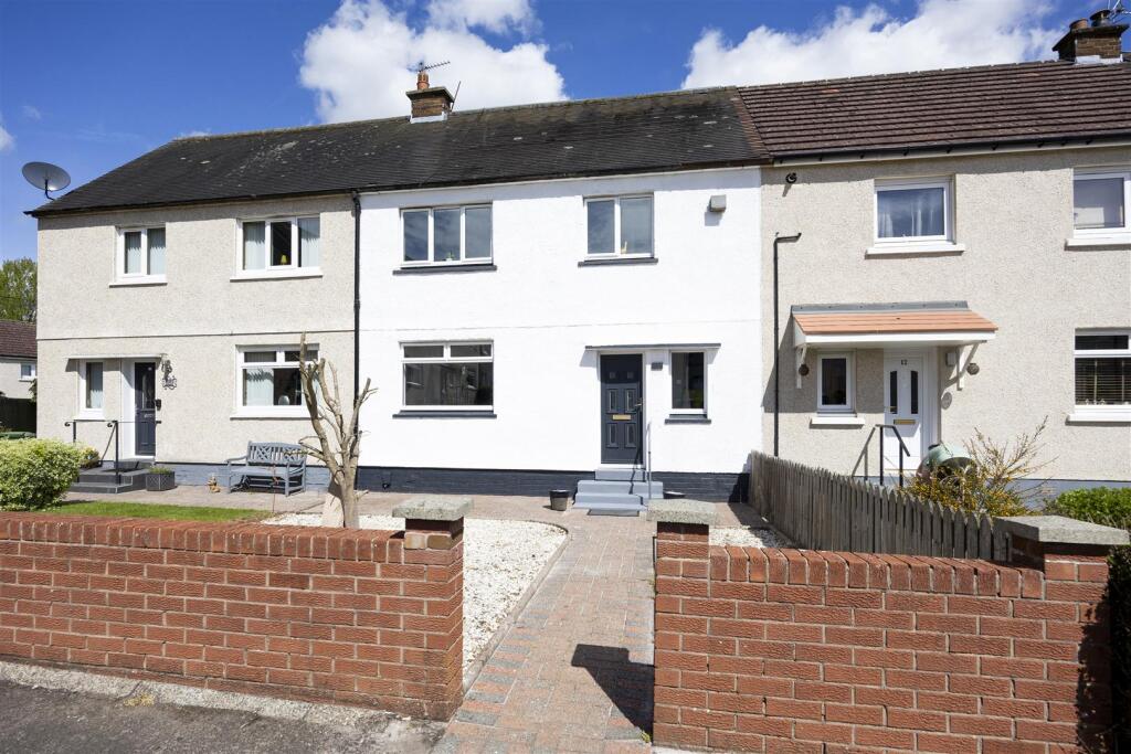 3-bed terraced on Lauchlin Place, Waterside, Kirkintilloch, £175,000