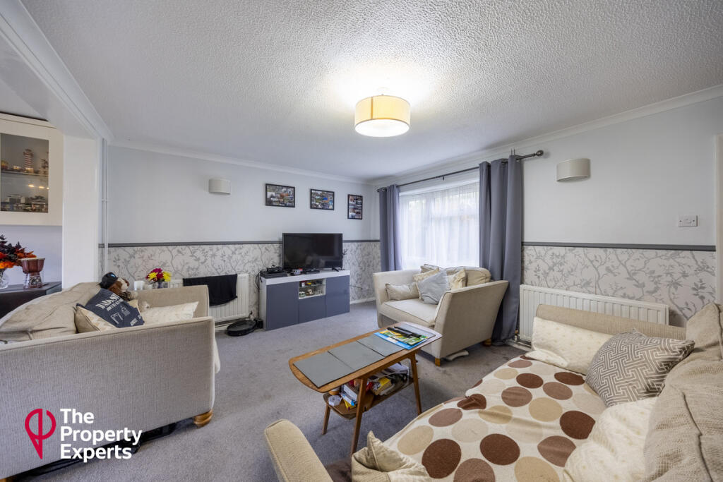 Sherbourne Drive, Reading, RG5 photo 4