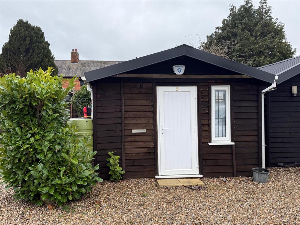 Main image of property: Aylesbury Road, Aston Clinton, Aylesbury