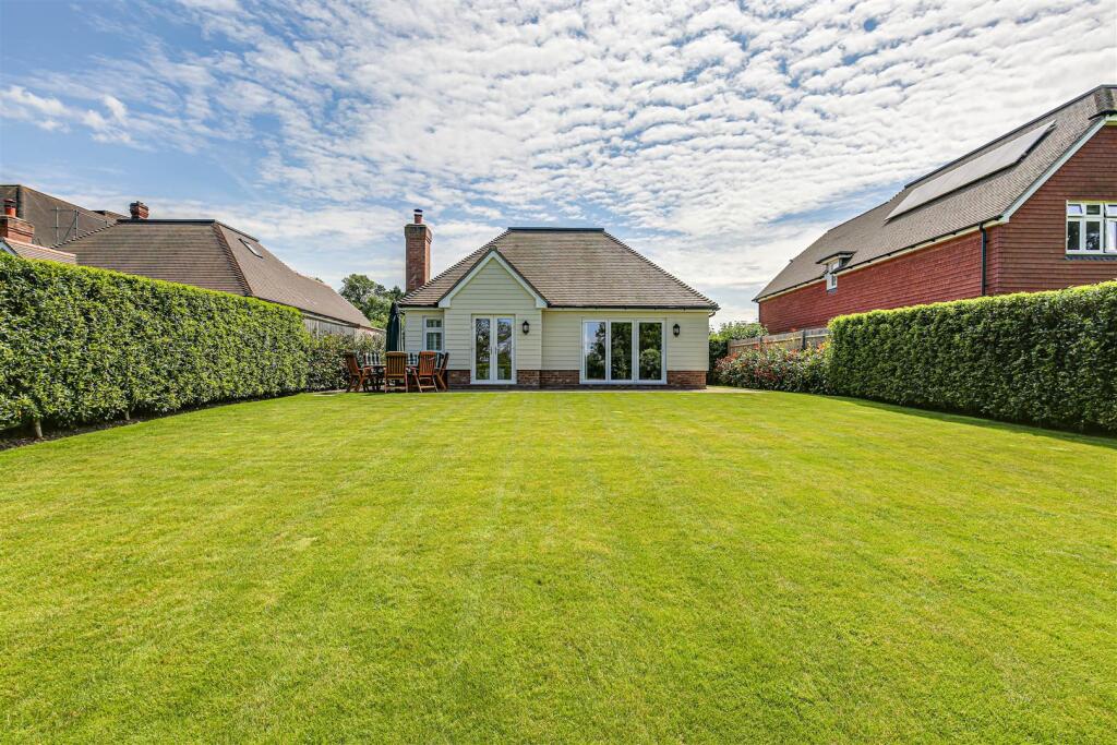 House in Sevenoaks, Cowden - View 5