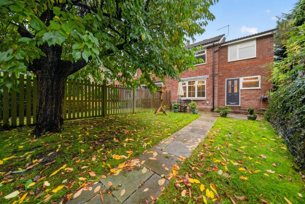 New Park Avenue, Farsley, Pudsey, West Yorkshire, LS28