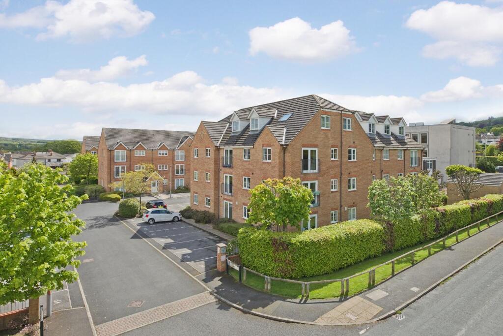 2-bed flat on Blackthorn Road, Ilkley, £160,000