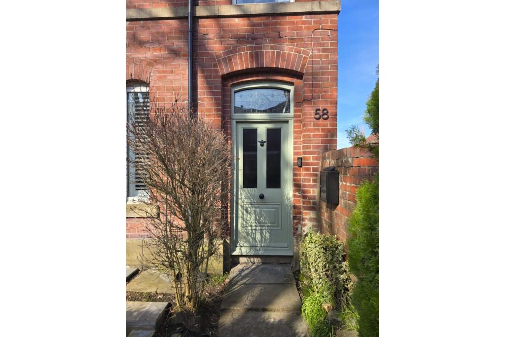 58, Nipper Lane, Manchester, M45 photo 2