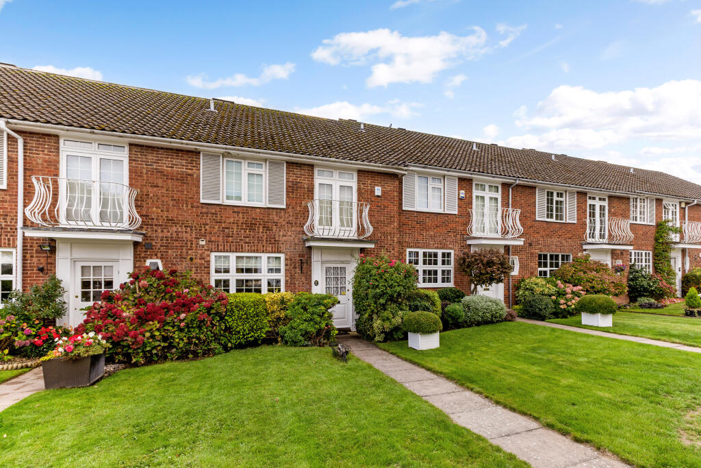 Main image of property: Sunningdale Close, Stanmore, HA7