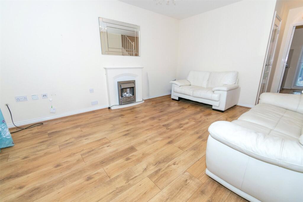 Gloucester Avenue, Middlewich photo 3